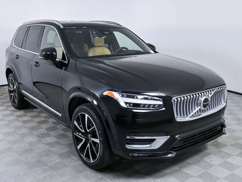 Used 2024 Volvo XC90 B6 Ultimate w/ Protection Package Premier AWD/4WD image 29
