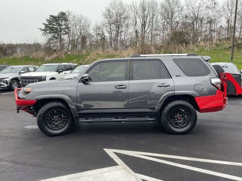 Used 2022 Toyota 4Runner SR5 Premium w/ Moonroof Package image 6