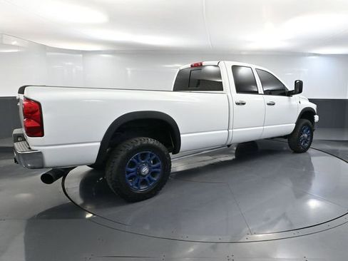 Used 2009 Dodge Ram 2500 Truck SLT w/ Popular Equipment Group AWD/4WD image 4