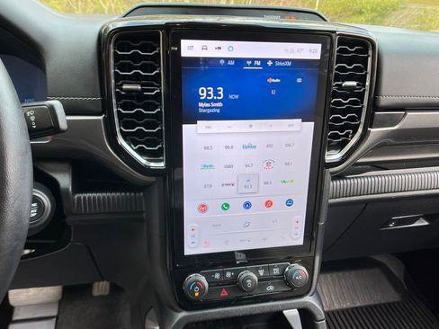 Used 2024 Ford Ranger Lariat image 16