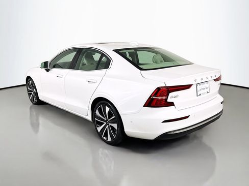 Used 2023 Volvo S60 B5 Ultimate w/ Climate Package AWD/4WD image 3