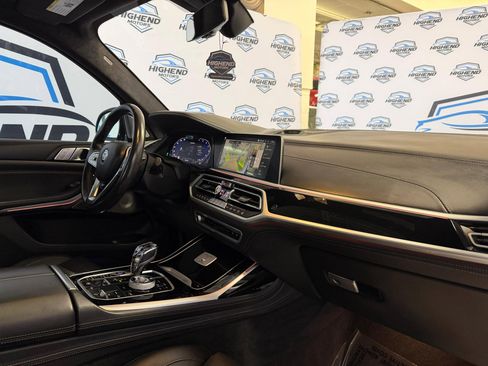 Used 2021 BMW ALPINA XB7 image 30