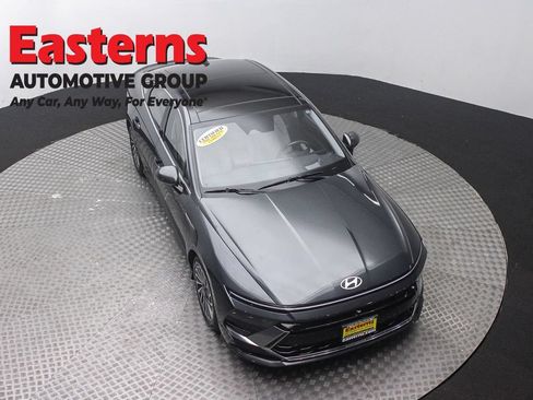 Used 2024 Hyundai Sonata Limited FWD image 3