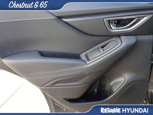 Used 2019 Subaru Forester Premium w/ All-Weather Package AWD/4WD image 16