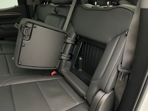 Used 2025 GMC Sierra 1500 Denali AWD/4WD image 39