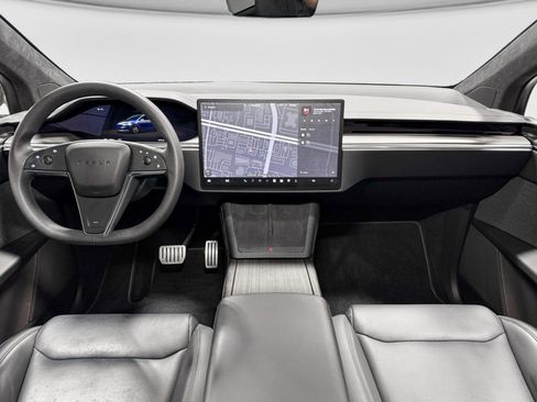 Used 2024 Tesla Model X AWD/4WD image 15