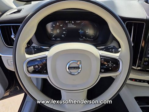 Used 2021 Volvo XC60 T8 Inscription w/ Protection Package Premier image 23