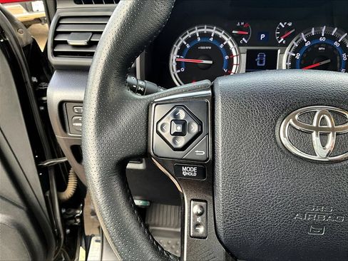 Used 2019 Toyota 4Runner TRD Off-Road Premium AWD/4WD image 13