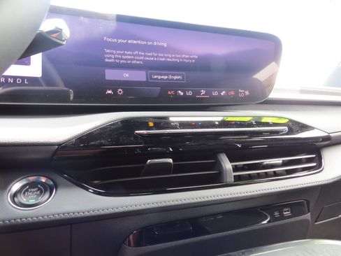 New 2025 Buick Enclave Preferred w/ Power Package image 26