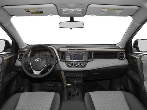 Used 2014 Toyota RAV4 LE AWD/4WD image 5