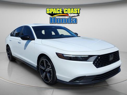 Used 2023 Honda Accord Sport image 13