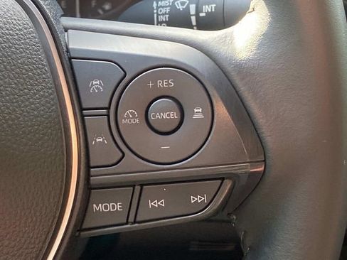 Used 2024 Toyota Corolla SE image 19