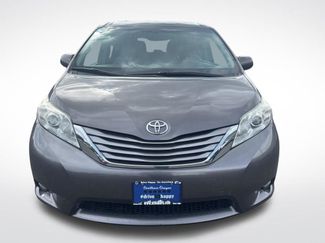 Used 2015 Toyota Sienna XLE w/ XLE Navigation Package AWD/4WD video 2