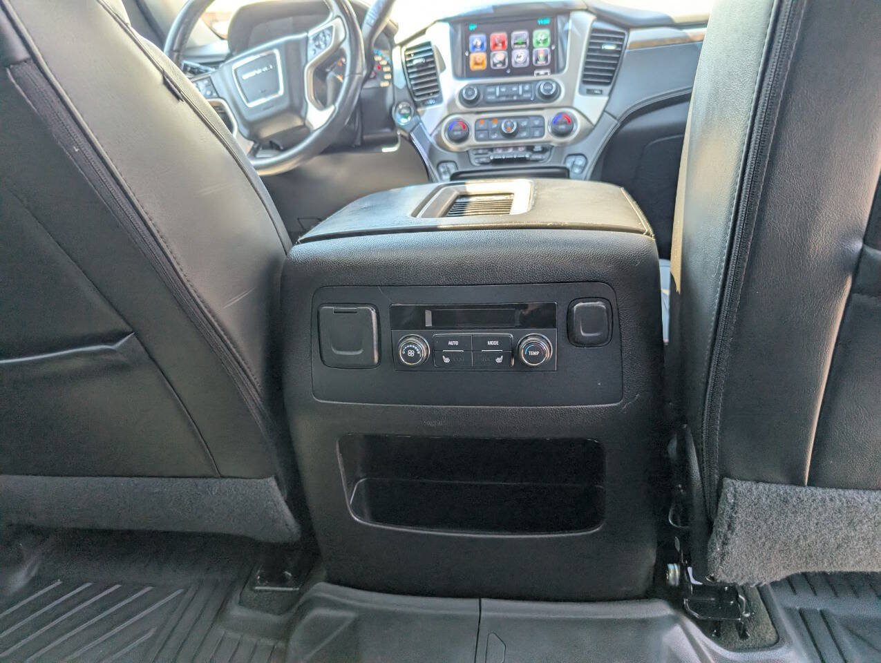 Used 2017 GMC Yukon Denali AWD/4WD image 20