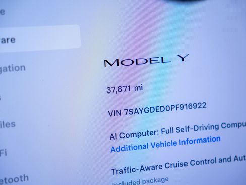 Used 2023 Tesla Model Y 2WD image 28