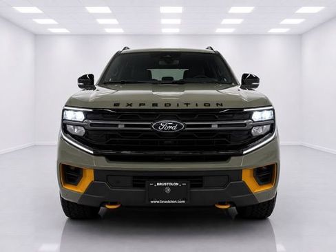 Used 2025 Ford Expedition Tremor AWD/4WD image 3