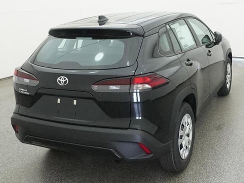 New 2026 Toyota Corolla Cross L FWD image 8