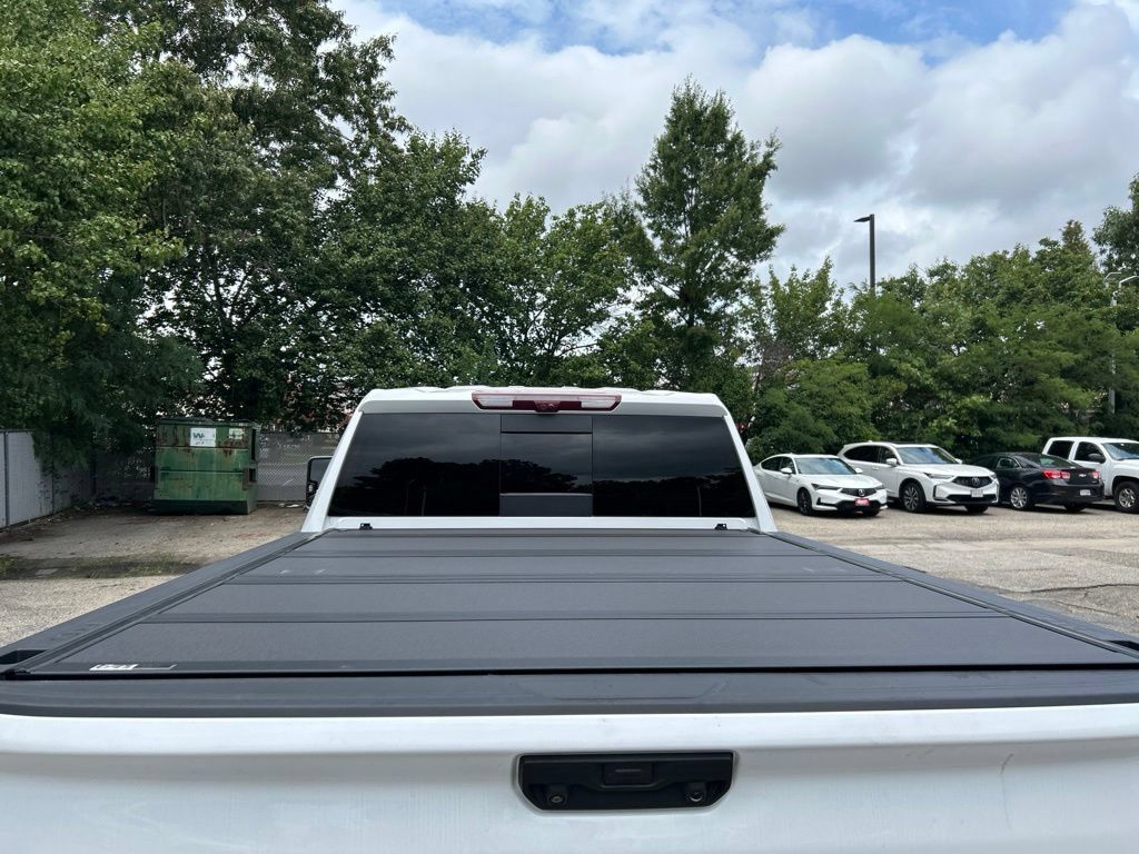 Used 2024 Chevrolet Silverado 2500 High Country w/ High Country Premium Package AWD/4WD image 23