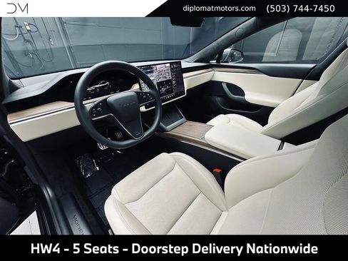 Used 2025 Tesla Model S AWD/4WD image 16