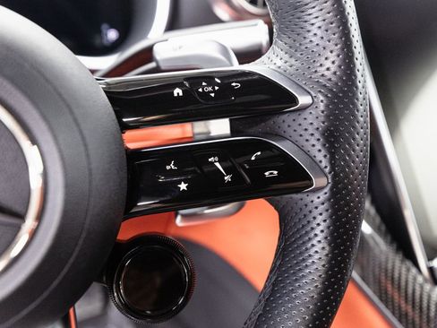 Certified 2022 Mercedes-Benz SL 55 AMG 4MATIC w/ Driver Assistance Package image 14