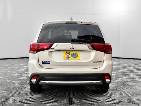 Used 2017 Mitsubishi Outlander ES image 6