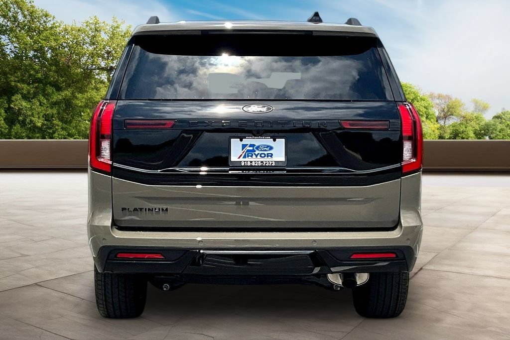 New 2026 Ford Expedition Platinum w/ Stealth Appearance Package AWD/4WD image 4