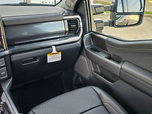 New 2026 Ford F250 Lariat image 22