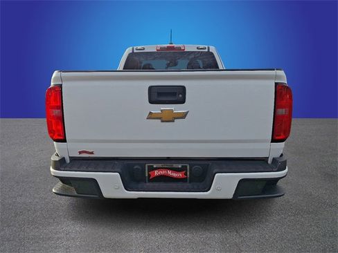 Used 2020 Chevrolet Colorado LT w/ Safety Package image 5