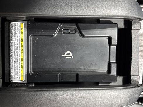 Used 2021 Toyota Highlander Limited image 13