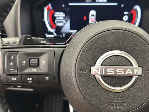 Used 2024 Nissan Rogue SL w/ SL Premium Package AWD/4WD image 19