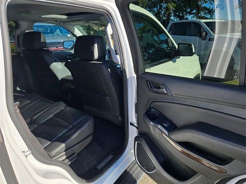 Used 2020 Chevrolet Tahoe LT w/ Luxury Package image 13