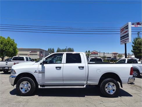 Used 2018 RAM 2500 Tradesman w/ Chrome Appearance Group AWD/4WD image 16