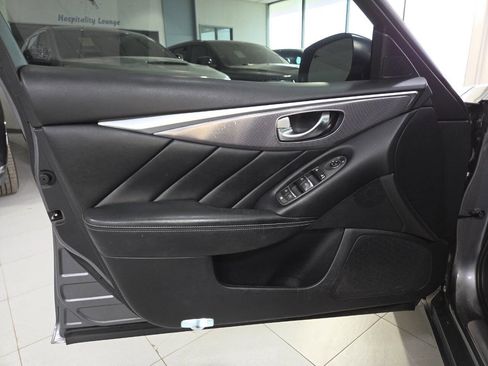 Used 2015 INFINITI Q50 w/ Moonroof Package RWD image 13