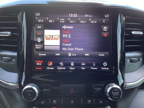 Used 2021 RAM 1500 Laramie w/ Night Edition image 23