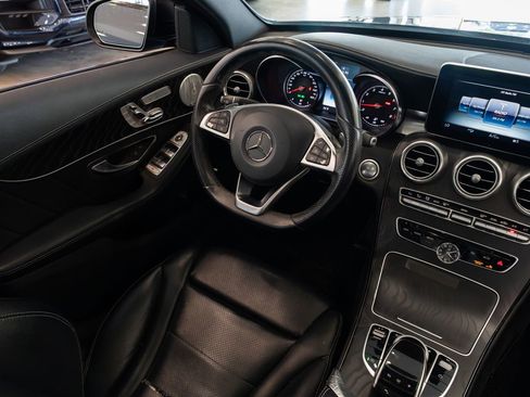 Used 2016 Mercedes-Benz C 300 4MATIC Sedan image 8