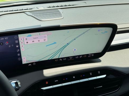 New 2025 Buick Enclave Sport Touring w/ Super Cruise Package image 4