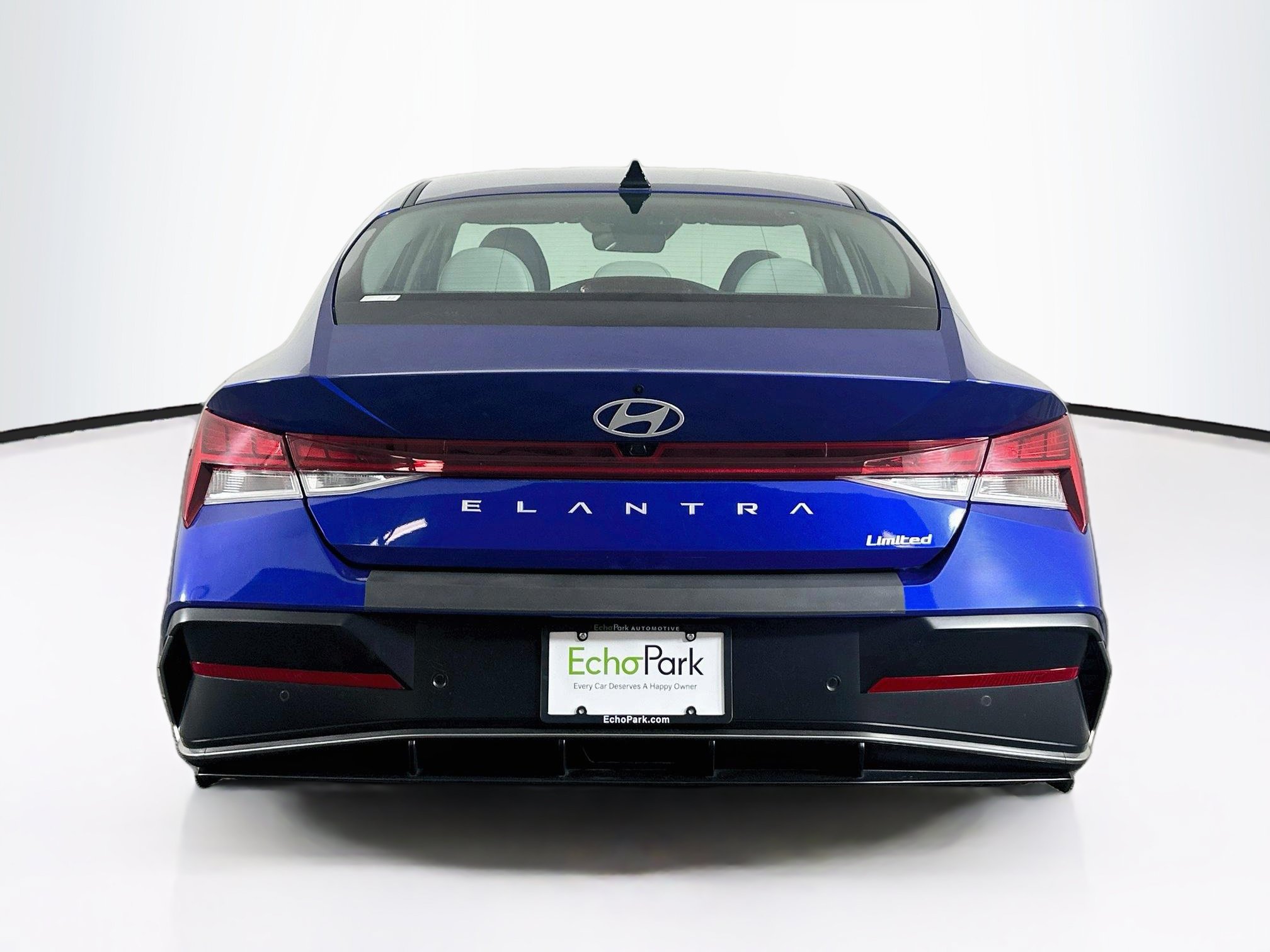 Used 2024 Hyundai Elantra Limited FWD image 7