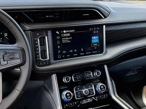 Used 2023 GMC Yukon Denali AWD/4WD image 6
