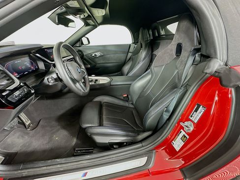 Used 2025 BMW Z4 M40i w/ Premium Package RWD image 29