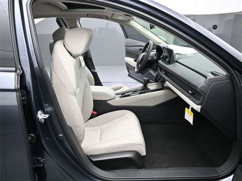 New 2025 Honda Accord SE image 20