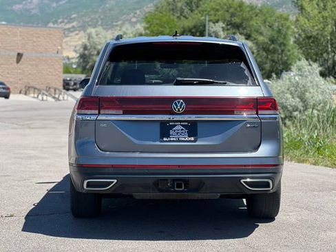 Used 2024 Volkswagen Atlas SE AWD/4WD image 6