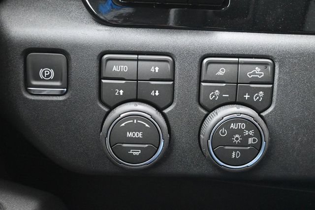 Used 2026 Chevrolet Silverado 2500 High Country w/ Technology Package AWD/4WD image 27