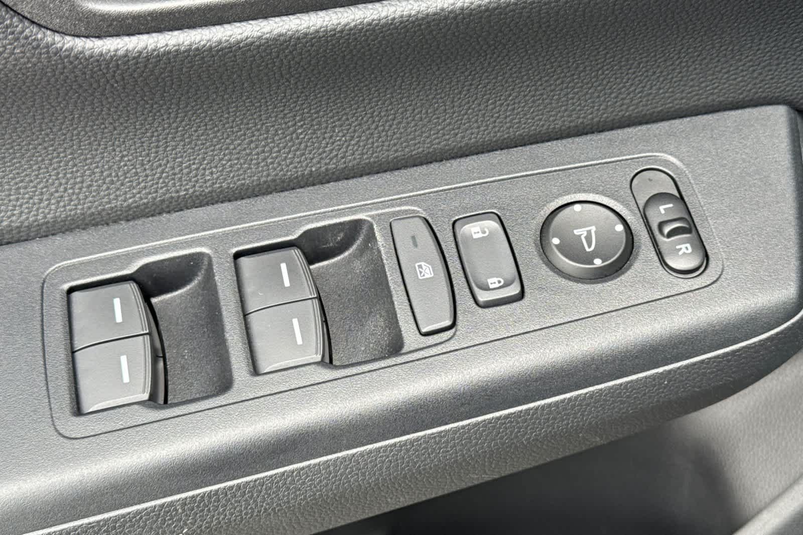 Used 2025 Honda CR-V Sport-L image 13