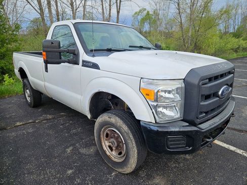 Used 2013 Ford F250 XL w/ PWR Equipment Group AWD/4WD image 3