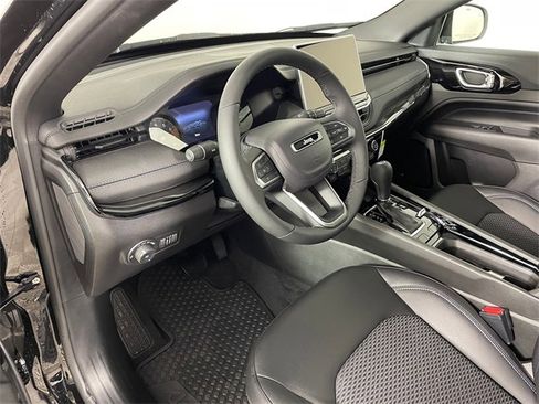 New 2026 Jeep Compass Latitude w/ Quick Order Package 29K image 3