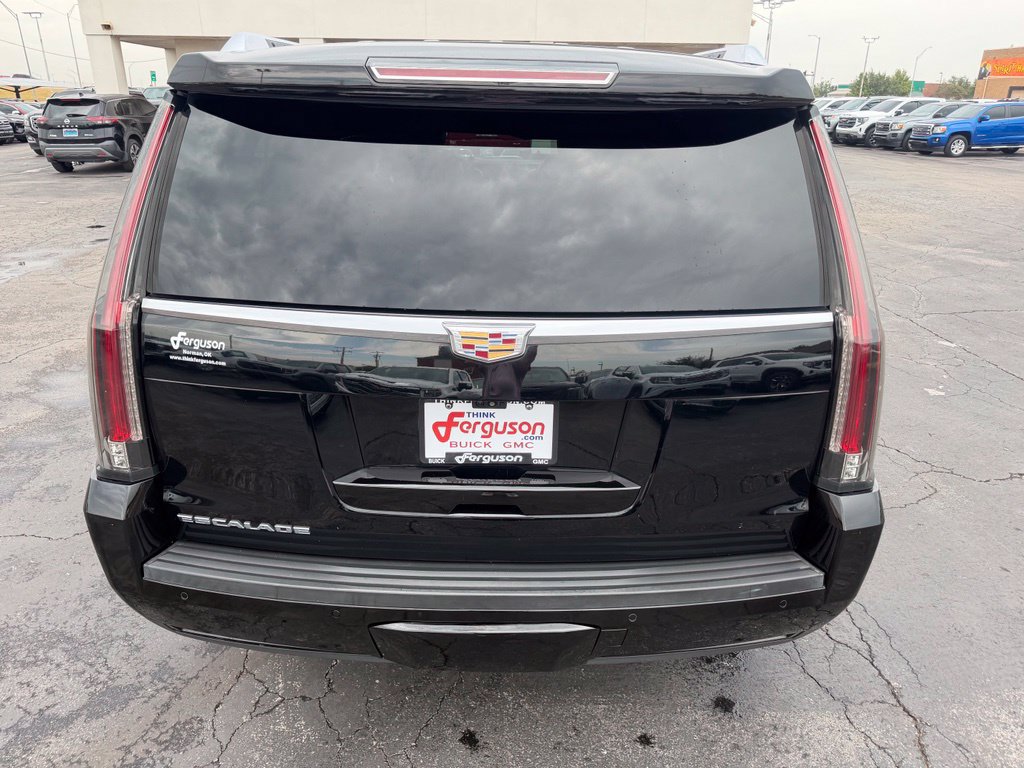Used 2018 Cadillac Escalade ESV Platinum AWD/4WD image 14