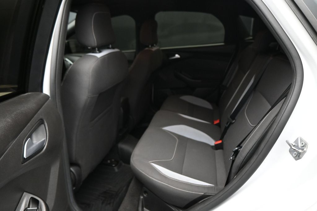 Used 2017 Ford Focus ST FWD image 24