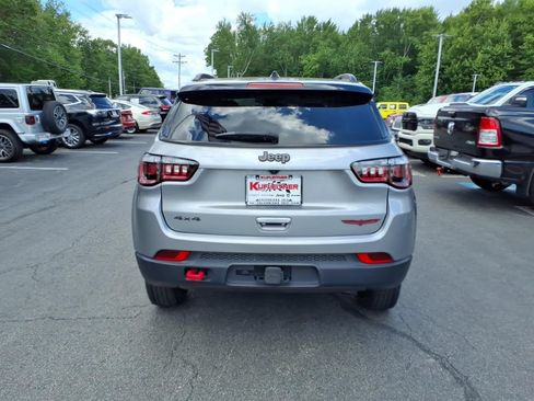 Used 2022 Jeep Compass Trailhawk w/ Sun and Sound Group AWD/4WD image 7