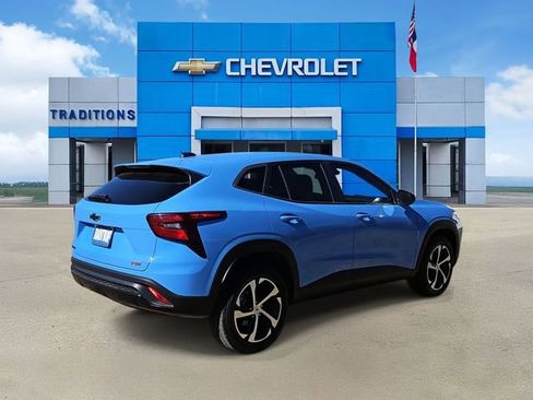 Certified 2024 Chevrolet Trax RS image 9