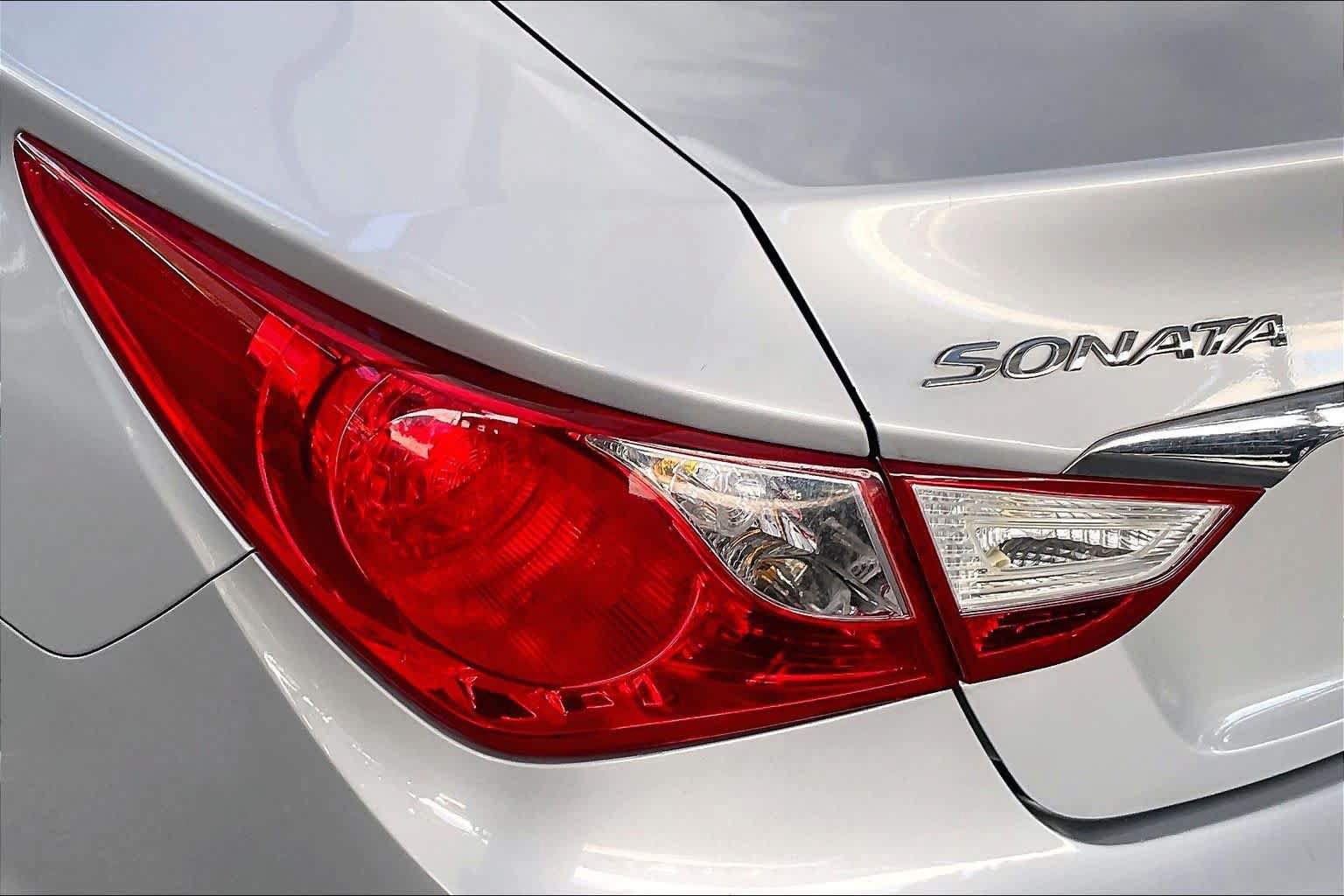Used 2011 Hyundai Sonata GLS FWD image 27